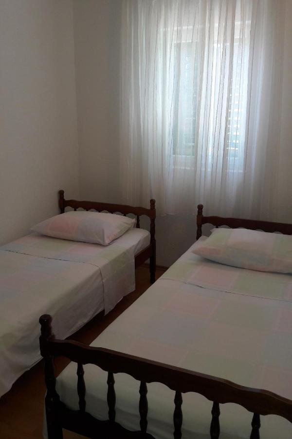 Apartment Bol 13413F Екстер'єр фото